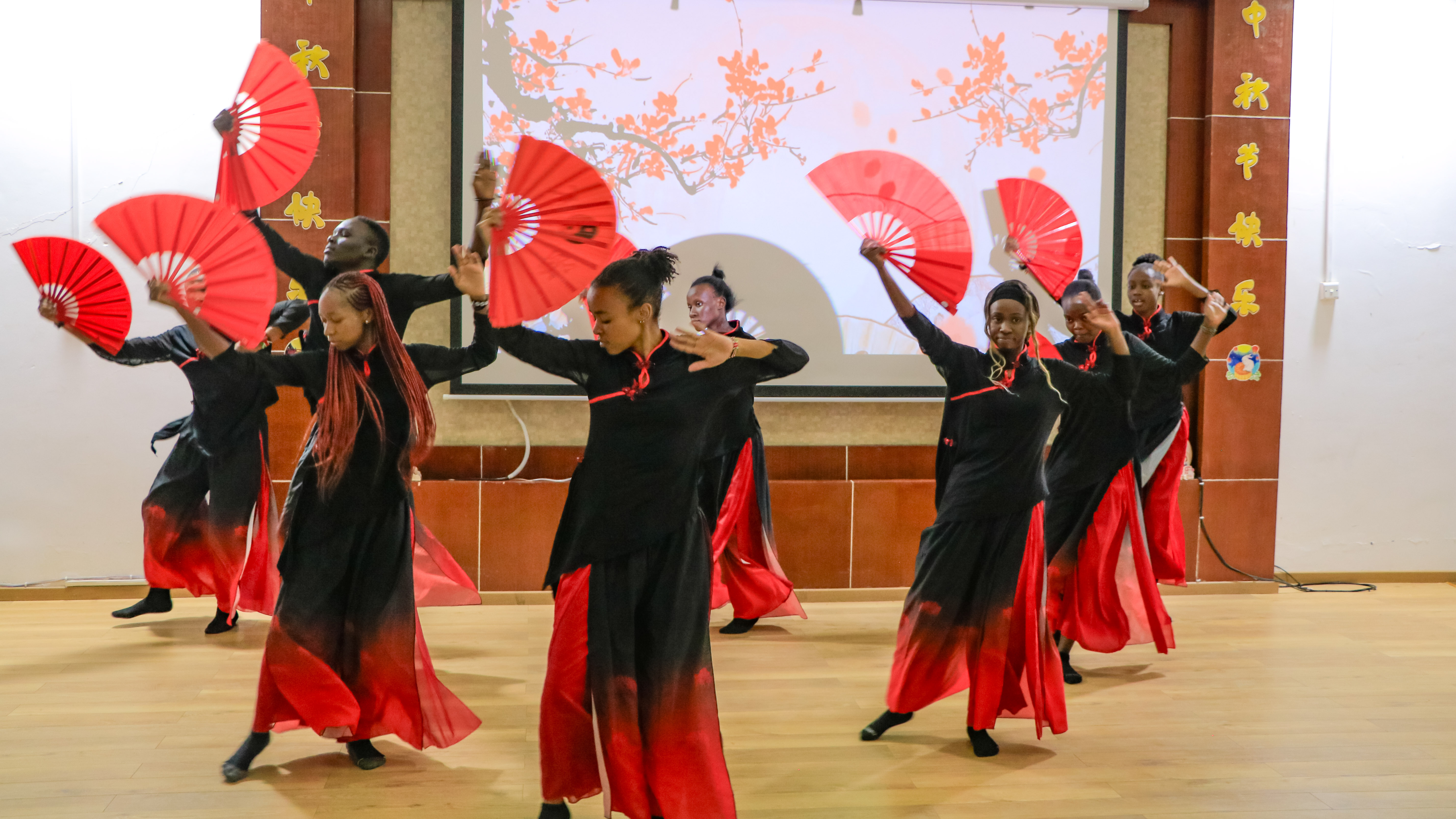 CIUoN Dance Club  student membners perform 